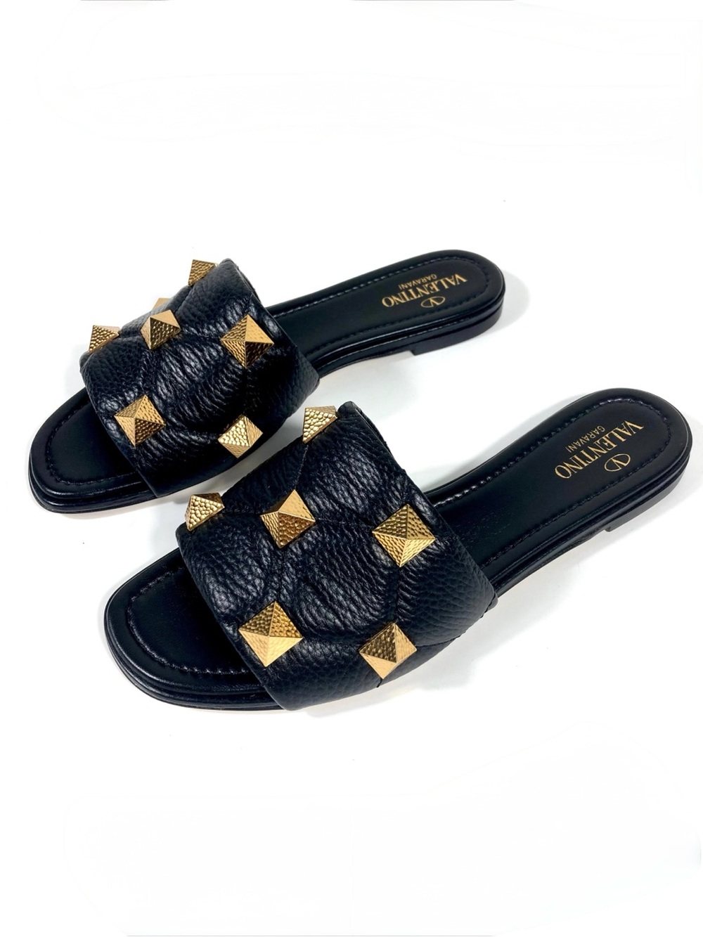 Valentino Garavani Roman Stud Matelasse Slide Sandals Black 37 NEW Nappa Quilted